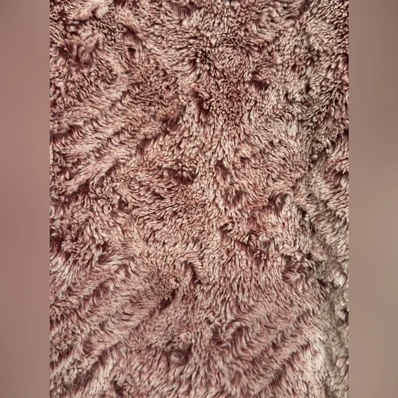 Stillwater Supply Co.Pink faux Sherpa Pullover, size oversized Small - Picture 4 of 12